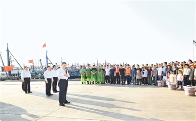 习近平在福建考察时强调 扭住目标不放松 一张蓝图绘到底 在中国式现代化建设中奋勇争先